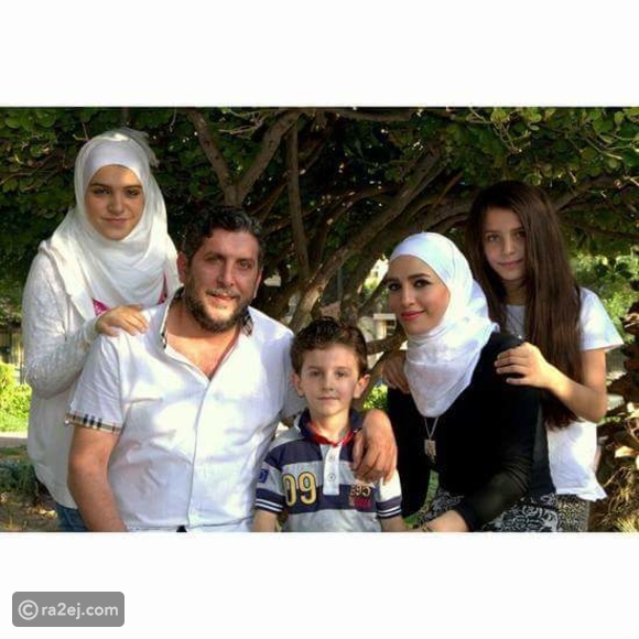 صور نادرة جداً لنجوم الدراما السورية مع عائلاتهم موقع رائج