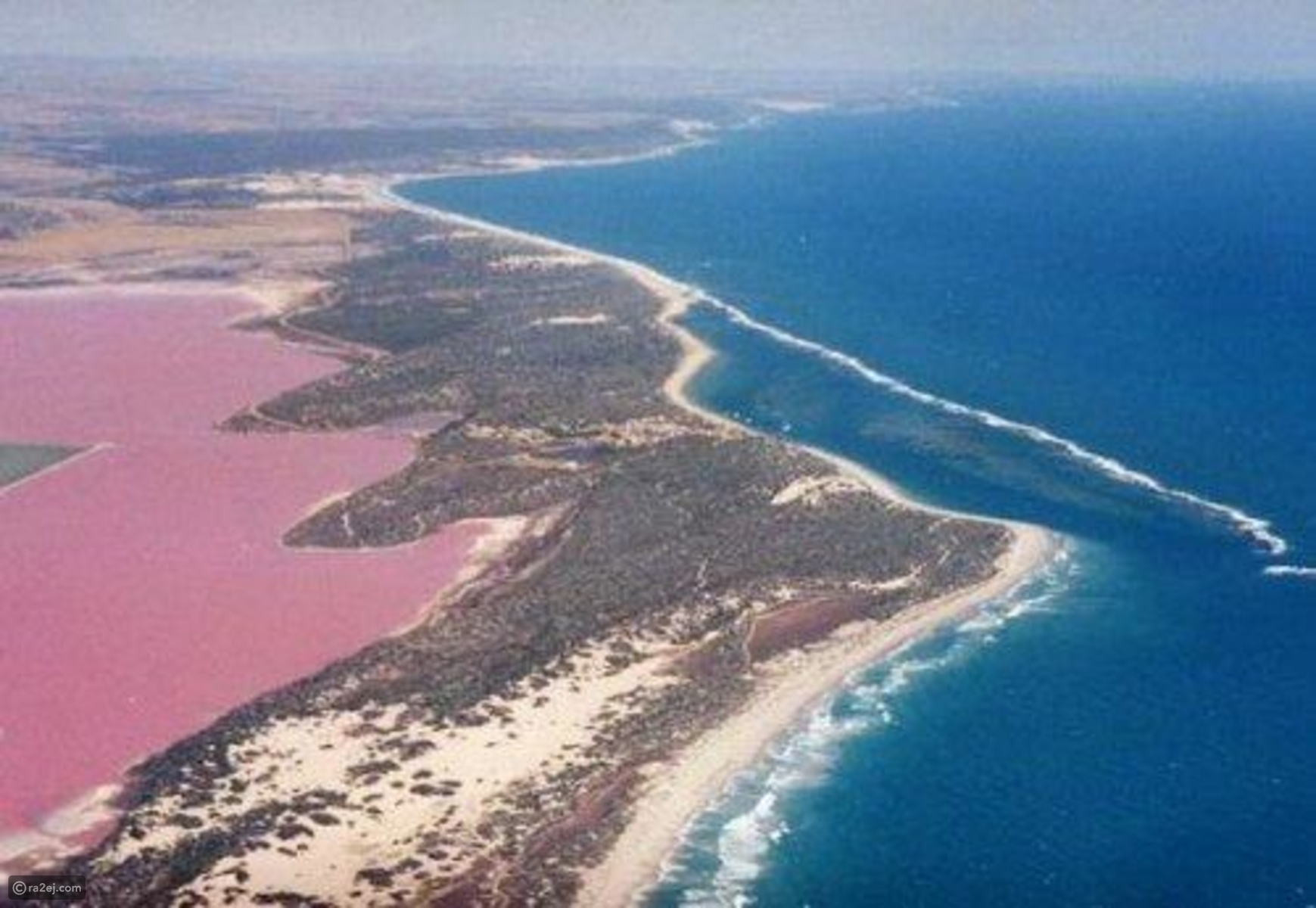 بحيرة هيلير أو البحيرة الوردية في غرب أستراليا 43811ac24e6697f3ca436dd3cc89cce4173c73f4-041016125311.jpg?preset=v3